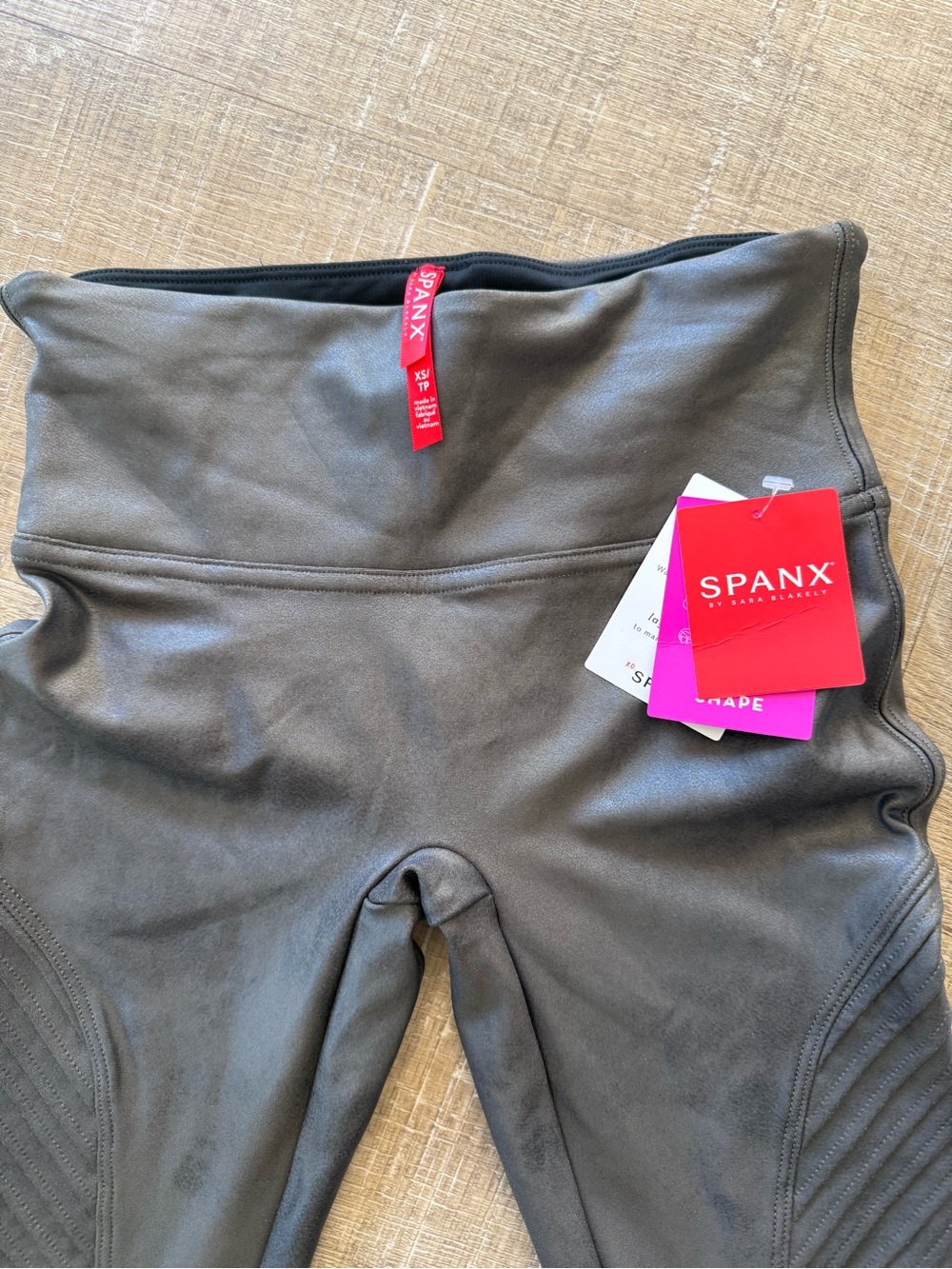 SPANX XS Faux Leather Moto Leggings in Gunmetal